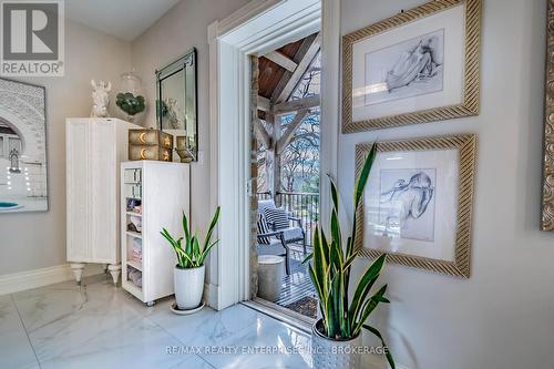 2165 Effingham Street, Pelham, ON - Indoor Photo Showing Other Room