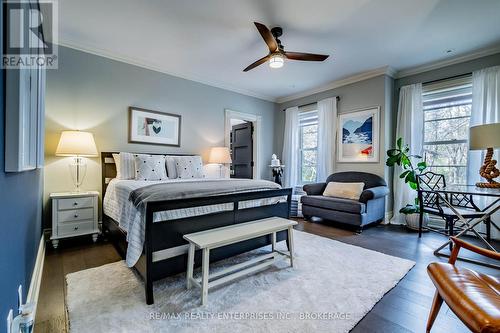 2165 Effingham Street, Pelham, ON - Indoor Photo Showing Bedroom