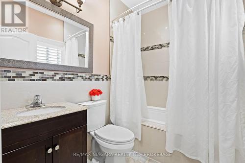 3844 Chippawa Parkway, Niagara Falls, ON - Indoor Photo Showing Bathroom