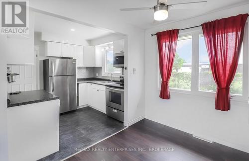 140 Westwood Crescent, Welland, ON - Indoor Photo Showing Kitchen