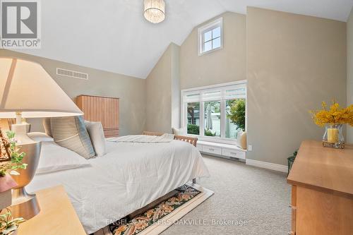 44 Stoneridge Crescent, Niagara-On-The-Lake (St. Davids), ON - Indoor Photo Showing Bedroom