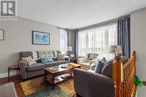 6 Holden Street, Mount Pearl, NL - Indoor Photo Showing Living Room