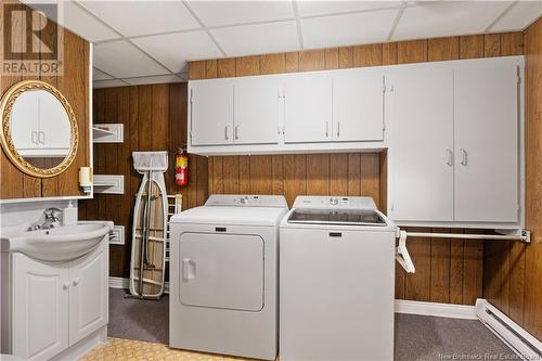 25 Guimond, Dieppe, NB - Indoor Photo Showing Laundry Room