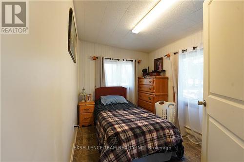 3817 Bobby Street, North Glengarry, ON - Indoor Photo Showing Bedroom