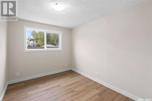 26 Assiniboine Drive, Saskatoon, SK - Indoor Photo Showing Other Room