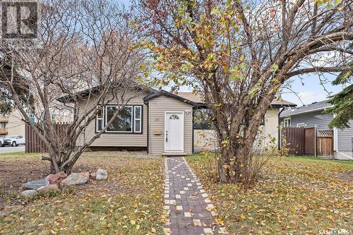 26 Assiniboine Drive, Saskatoon, SK - Outdoor