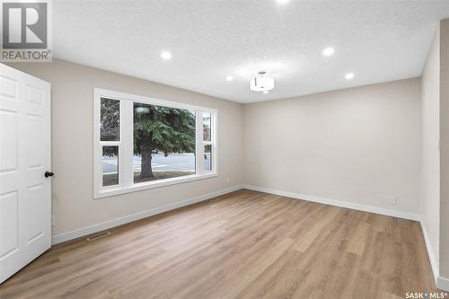 26 Assiniboine Drive, Saskatoon, SK - Indoor Photo Showing Other Room