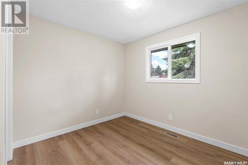 26 Assiniboine Drive, Saskatoon, SK - Indoor Photo Showing Other Room