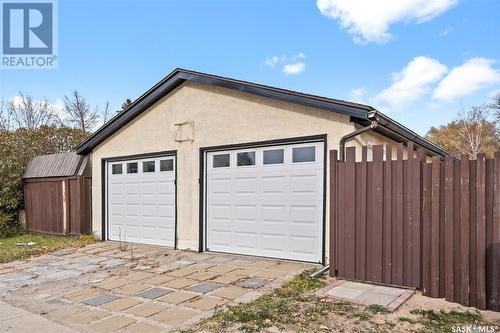 26 Assiniboine Drive, Saskatoon, SK - Outdoor With Exterior