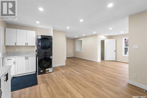 26 Assiniboine Drive, Saskatoon, SK - Indoor Photo Showing Kitchen