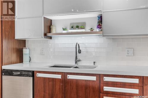 104 1015 Patrick Crescent, Saskatoon, SK - Indoor Photo Showing Kitchen With Double Sink