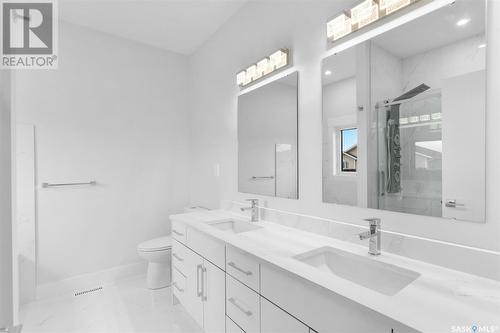 610 Weir Crescent, Warman, SK - Indoor Photo Showing Bathroom