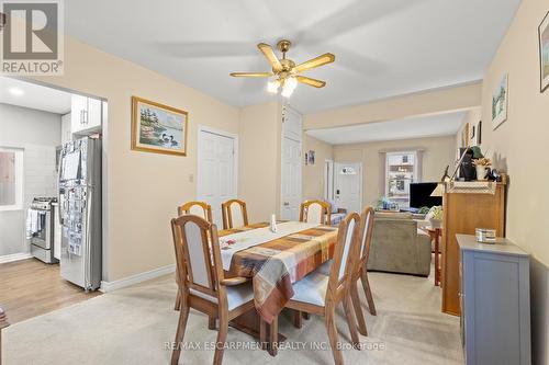 94 Canada Street, Hamilton, ON - Indoor Photo Showing Dining Room