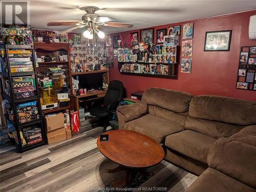 228 Brander Avenue, Wallaceburg, ON - Indoor