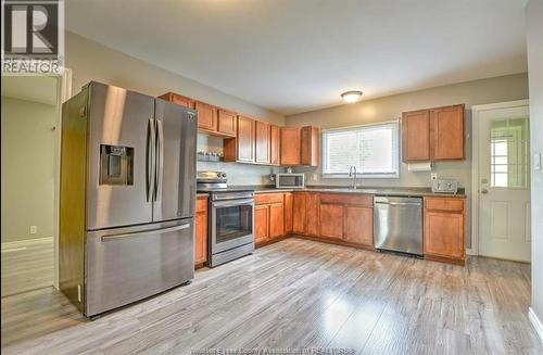 258 King, Amherstburg, ON - Indoor Photo Showing Kitchen