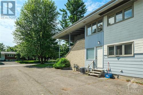 628 Thessaly Circle, Ottawa, ON - Outdoor With Exterior