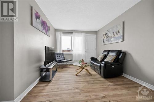 2041 Arrowsmith Drive Unit#402C, Ottawa, ON - Indoor