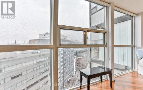 1906 - 705 King Street W, Toronto, ON - Indoor Photo Showing Other Room