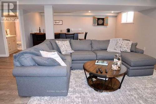 1107 Woodhaven Drive, Kingston, ON - Indoor Photo Showing Living Room