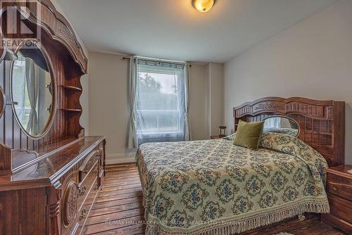 5105 Battersea Road, South Frontenac, ON - Indoor Photo Showing Bedroom