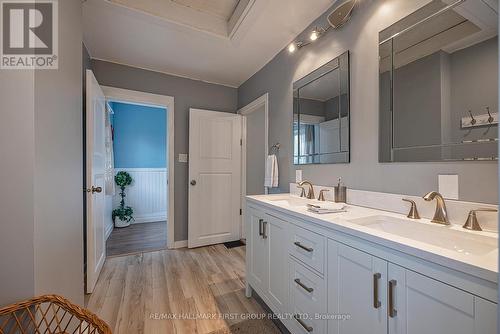 5105 Battersea Road, South Frontenac, ON - Indoor Photo Showing Bathroom