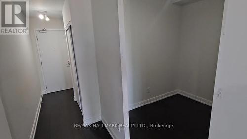 606 - 540 Bur Oak Avenue, Markham, ON - Indoor Photo Showing Other Room