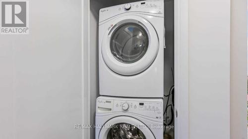 606 - 540 Bur Oak Avenue, Markham, ON - Indoor Photo Showing Laundry Room