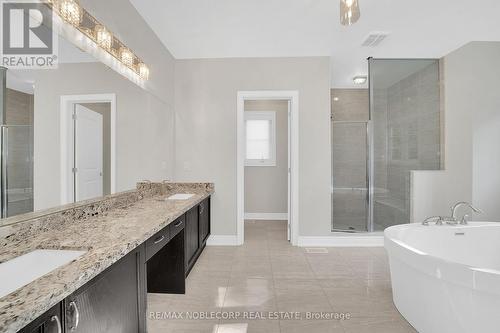 364 Poetry Drive, Vaughan, ON - Indoor Photo Showing Bathroom