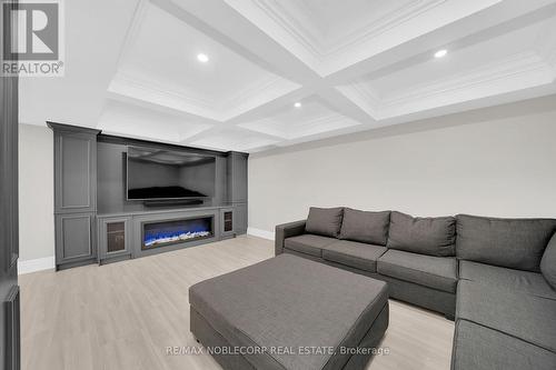 364 Poetry Drive, Vaughan, ON - Indoor Photo Showing Living Room