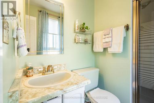 64 - 5475 Lakeshore Road, Burlington, ON - Indoor Photo Showing Bathroom