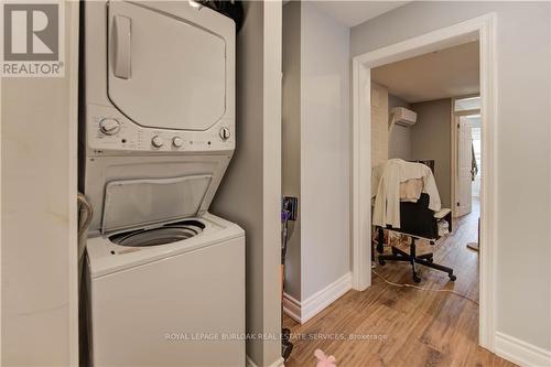 79 Lowell Avenue, St. Catharines, ON - Indoor Photo Showing Laundry Room