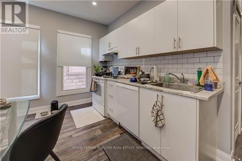 79 Lowell Avenue, St. Catharines, ON - Indoor Photo Showing Kitchen