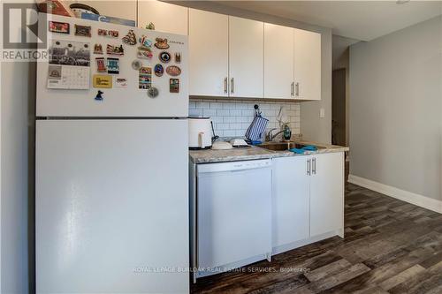 79 Lowell Avenue, St. Catharines, ON - Indoor Photo Showing Kitchen