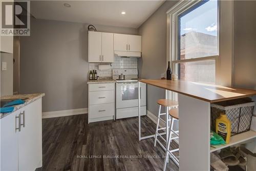 79 Lowell Avenue, St. Catharines, ON - Indoor Photo Showing Kitchen