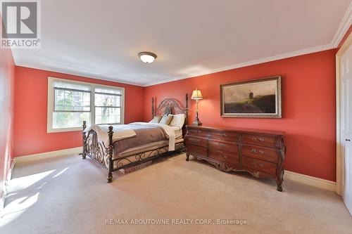 218 North Shore Boulevard W, Burlington, ON - Indoor Photo Showing Bedroom