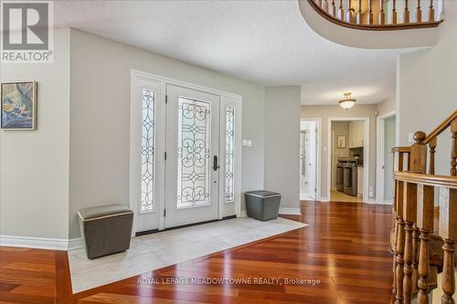 10011 Hume Court, Halton Hills, ON - Indoor Photo Showing Other Room