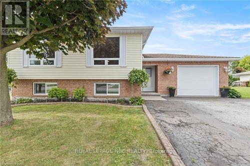 98 Ost Avenue, Port Colborne (877 - Main Street), ON - Indoor Photo Showing Other Room