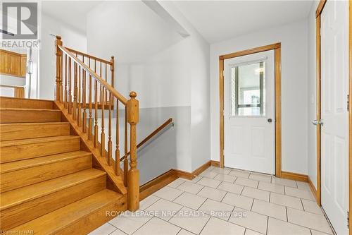 98 Ost Avenue, Port Colborne (877 - Main Street), ON - Indoor Photo Showing Kitchen With Double Sink