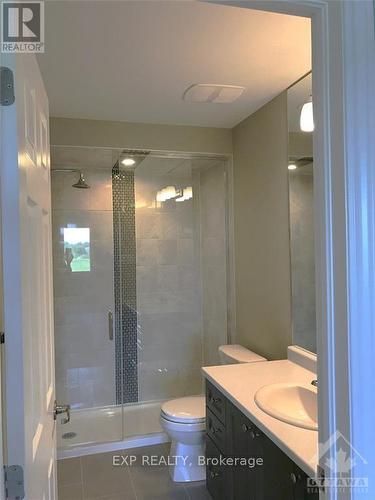 113 Cranesbill Road, Ottawa, ON - Indoor Photo Showing Bathroom