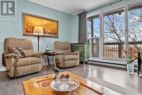 510 - 66 Greenview Drive, Kingston (Central City West), ON - Indoor Photo Showing Living Room