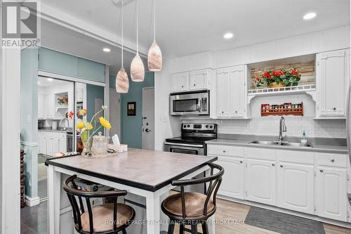 510 - 66 Greenview Drive, Kingston (Central City West), ON - Indoor Photo Showing Kitchen With Double Sink