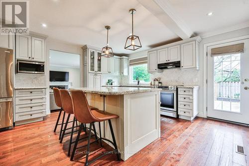 444 Lincoln Gate, Oakville, ON - Indoor Photo Showing Kitchen With Upgraded Kitchen