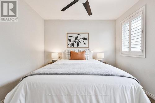 444 Lincoln Gate, Oakville, ON - Indoor Photo Showing Bedroom