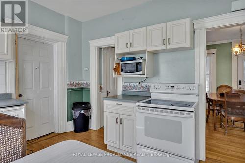 105 Aylmer Street S, Peterborough (Downtown), ON - Indoor Photo Showing Kitchen