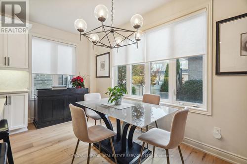 524 Sixteen Mile Drive, Oakville, ON - Indoor Photo Showing Dining Room