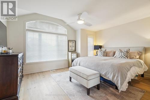 524 Sixteen Mile Drive, Oakville, ON - Indoor Photo Showing Bedroom