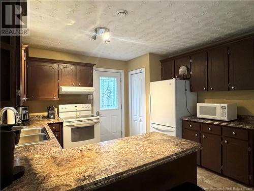 32 Du Moulin, Nigadoo, NB - Indoor Photo Showing Kitchen With Double Sink