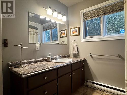 32 Du Moulin, Nigadoo, NB - Indoor Photo Showing Bathroom