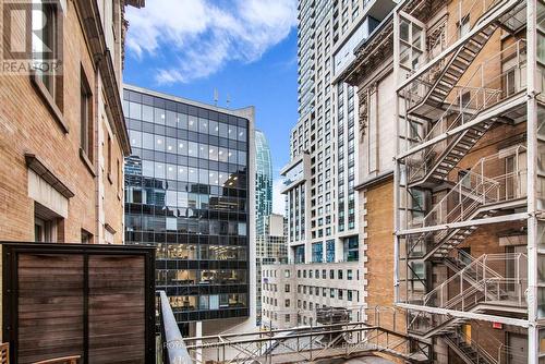 515 - 22 Leader Lane, Toronto, ON - Outdoor