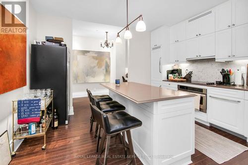 515 - 22 Leader Lane, Toronto, ON - Indoor Photo Showing Kitchen With Upgraded Kitchen